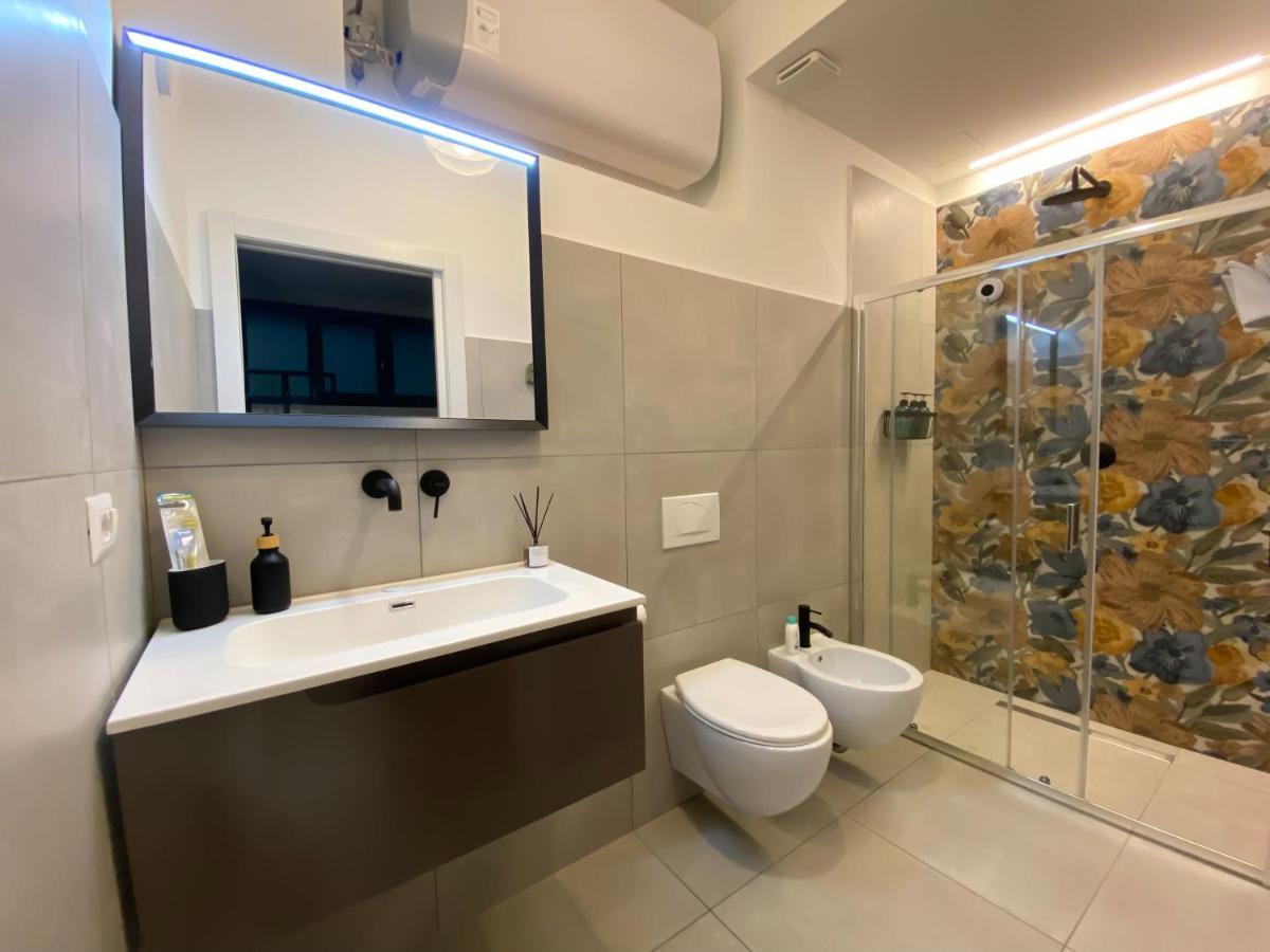 The Hideaway City House Милано Екстериор снимка